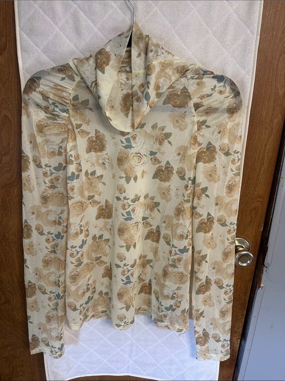 Womens Floral Hooded Long-Sleeve Top in Cream and Tan